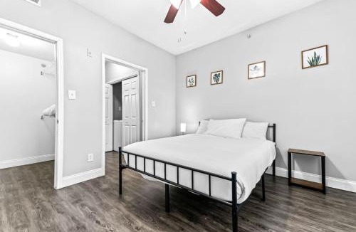 Fossil Creek Apartment | Modern 2BD 1BA Apt Pool Gym
