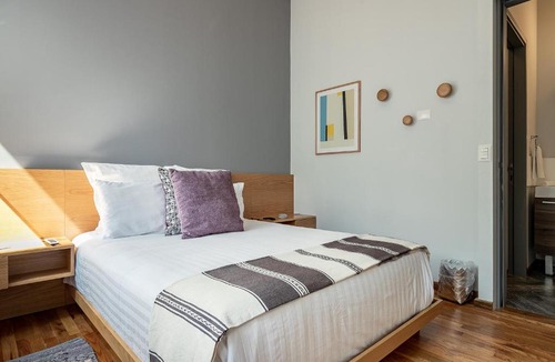 La Condesa House | Modern, Art Deco Space in La Condesa w Terrace!