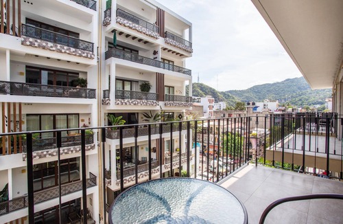 Emiliano Zapata Condo | Modern Condo @ Zenith in Zona Romantica | 2 Baths, Pool, Gym
