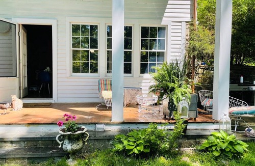 Marble Dale House | Modern country living at its best! 1782 remodeled home with guest house and pool