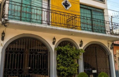 Xalapa Apartment | Modern cozy roundabout