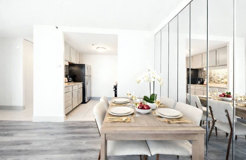 Downtown Hartford Apartment | Modern Downtown Condo Steps From Bushnell Park