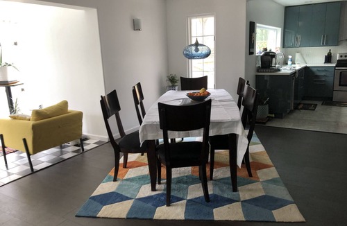 Park Forest Village House | Modern home with plenty of space to entertain.