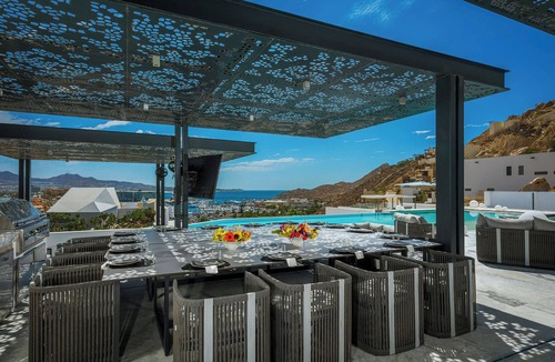 Pedregal House | Modern Mansion- Pedregal