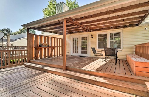 Antioch House | Modern Nashville Townhome Large Yard and Deck!