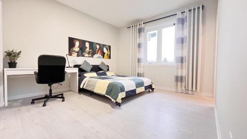 Newtonbrook House | Modern Room with En Suite Bath Yonge Finch Sub