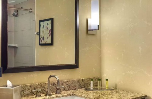 Little Tokyo Hotel | Modern Stay Close to Civic Center: Two Urban Accommodations
