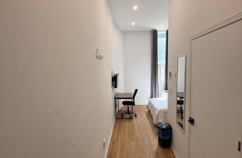 Quartier des Spectacles Apartment | Modern Studio Downtown MTL for 2 with Free Parking