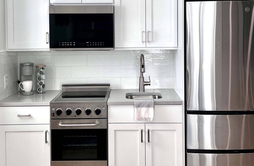 St. Michaels Apartment | Modern Studio in heart of town, walk everywhere!