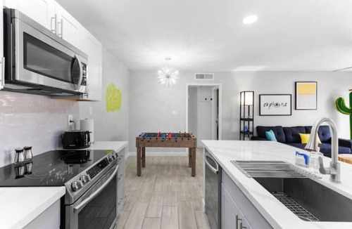 Tempe Apartment | Modern, stylish condo in Sun Devil Countryn