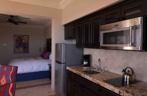 Paraiso Escondido Villa | MonteCristo Estates Private villa on Sunset Beach
