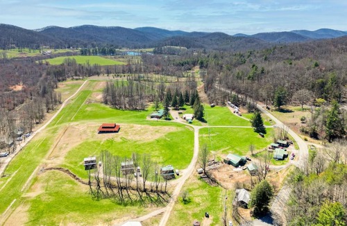 Suches House | Moonshiners Cabin Serene Mountain Views plus Firepit