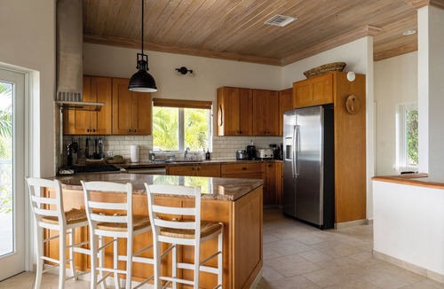 Hartswell House | Moriah Harbour-Thevine House-private dock & pool.By ocean,amazing view & scenery