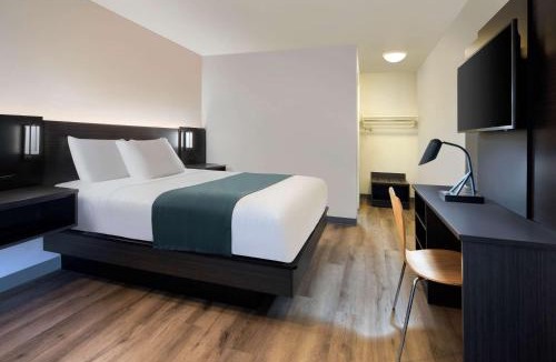 Woodland Hotel | Motel 6-Woodland, CA Sacramento Airport