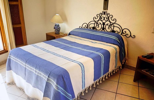 Comala House | Motel ∙ 8 guests