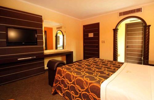 Guadalajara Hotel | Motel Mirage