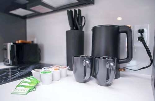 Mount Sterling Apartment | Mt. Sterling Modern Studio – Monthly Stay Share Save