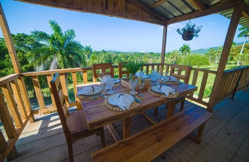 La Colorada House | Natural Retreat with Jacuzzi and Stunning Views in Vista al Valle