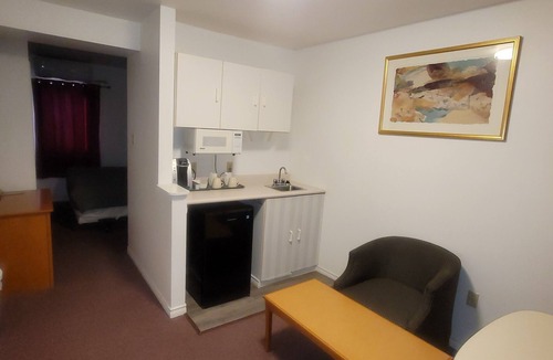 Neepawa Hotel | Neepawa motel