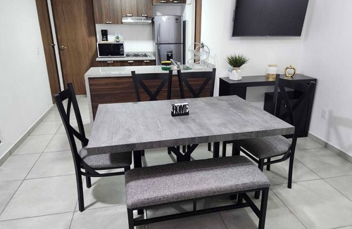 San Juan de Dios Apartment | New and spacious apartment in downtown Guadalajara with pool and gymnasium