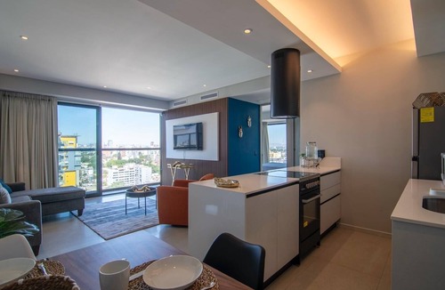 Americana Apartment | New apartment in Chapultepec area with beautiful views *no parking*.