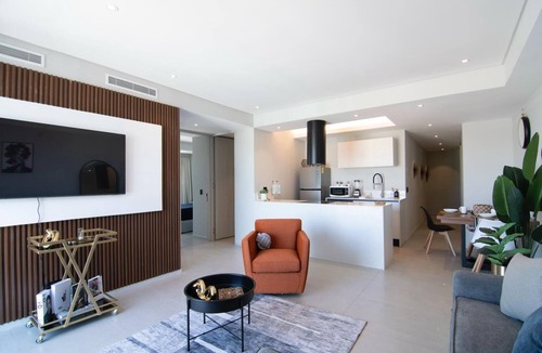 Americana Apartment | New apartment in Chapultepec area with beautiful views *no parking*.