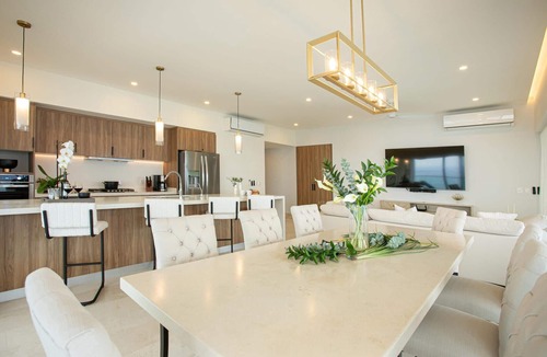Las Glorias Condo | New Large 4 Bedroom & 4 Bathroom Beachfront Condo Puerto Vallarta Harbor 801