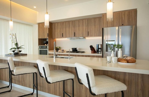 Las Glorias Condo | New Large 4 Bedroom & 4 Bathroom Beachfront Condo Puerto Vallarta Harbor 801