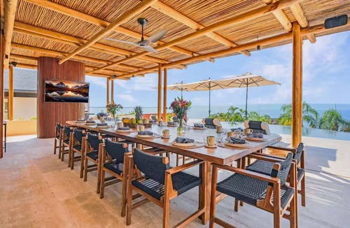 La Cruz de Huanacaxtle Villa | `New listing` Luxurious staffed villa in gated community