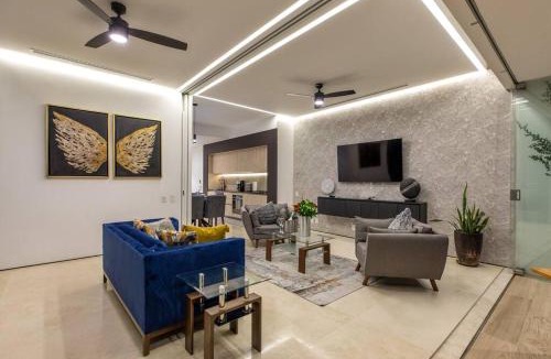 Alta Vista Apartment | New! Luxury 2bd 2ba Romantic Zone Largest Pool in PV Sea View Balcony
