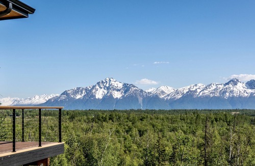Gateway House | *NEW* Luxury Living close to popular hiking & skiing in Palmer Wasilla