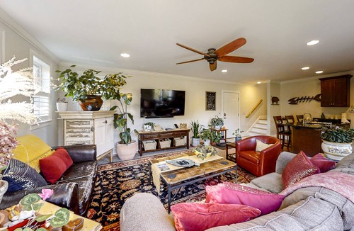 Pond Cove House | New South Portland Cottage, 10 Minutes to Downtown, Great for Entertaining