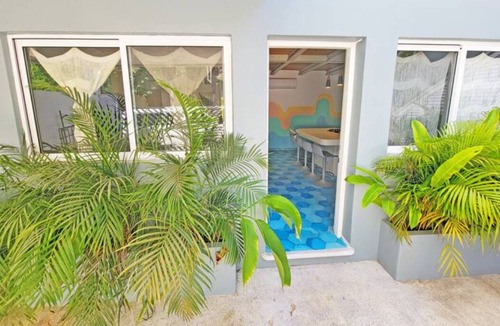 North End Apartment | New + Super Fast WiFi + Free BeachClub Daily Access + Amazing Location