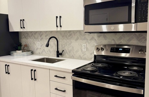 Vaughan House | Newly constructed apartment located near Canada’s Wonderland, Vaughan Mills Mall