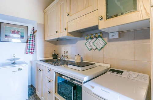 Casale Marittimo Apartment | Nice apartment for 4 guests with WIFI and TV