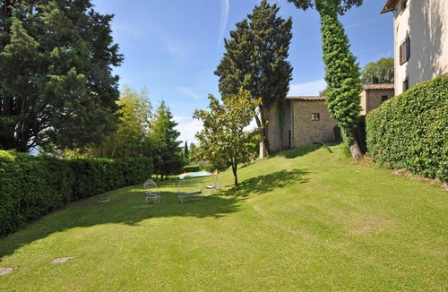 Capolona Apartment | Nice apartment for 2 guests with pool, WIFI, TV, panoramic view and parking, close to Arezzo
