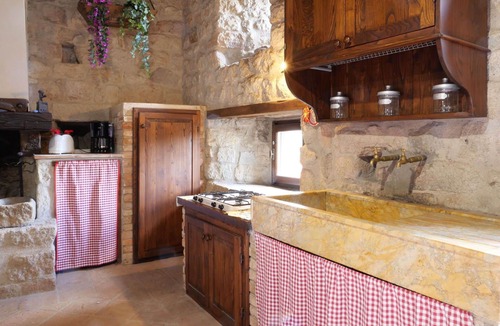 Roccastrada Villa | Nice apartment in villa for 8 guests with WIFI, TV, patio and pets allowed