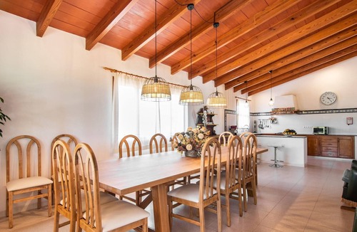 Binissalem House | Nice home in Binissalem with private swimming pool, can be inside or outside