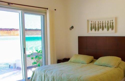 Chicxulub Puerto House | Nisiros Spacious Beachfront home