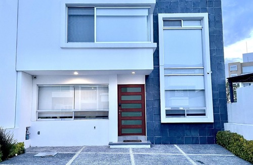 Queretaro House | "Nuestra Casita" en Millenio 3-Lucepolis Coto Club