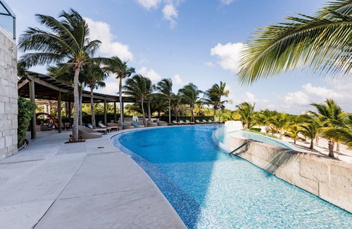 Cancun Apartment | Ocean view 3 bedroom condo! Infinity pool