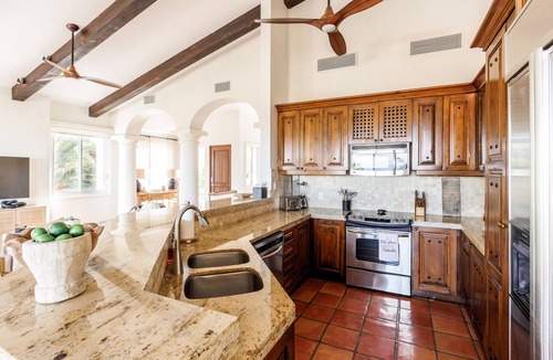 Palmilla Villa | Ocean View Oasis! Steps to Beach in Palmilla. 3 Bedroom Villa with Pool & Spa