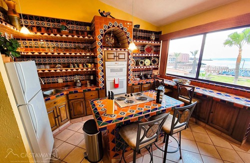Brisas del Golfo Condo | Ocean View Upper Floor Luxury Condo - Las Gaviotas 424 2 BR 2 BA Next to the Pool, Wi-Fi