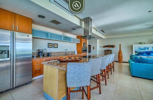 North Hotel Zone Apartment | Oceanfront 4 BR Condo - Beach - Infinity Pool