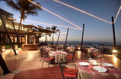 Flamingos Resort | Oceanfront Elegance: 3400 SqFt Penthouse with Jacuzzi Dec 21-28- Contact Host!