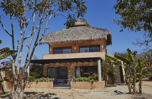 Saladita House | Oceanfront Large Beach Estate Pool. Surfers Paradise. Sleeps 16+ Saladita 1 mile