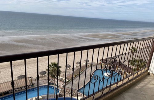 Puerto Penasco Condo | Oceanfront Luxury Condo #705 Sonoran Sky Resort