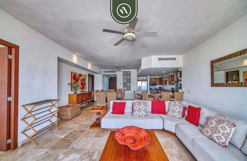 La Cruz de Huanacaxtle Apartment | Oceanfront 3BR Condo with Beach Club - Pool