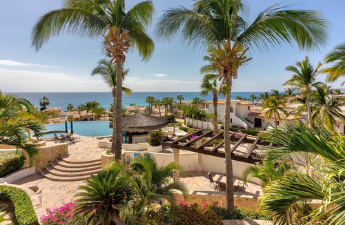 Buzzards Condo | Oceanview 2BD Condo with the Beachfront Club Access
