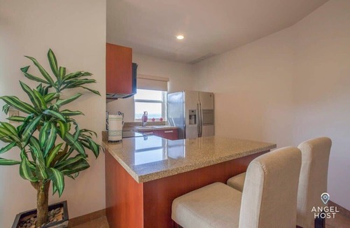La Paz House | Oceanview Resort Home, Pool, Spa & Beach Club